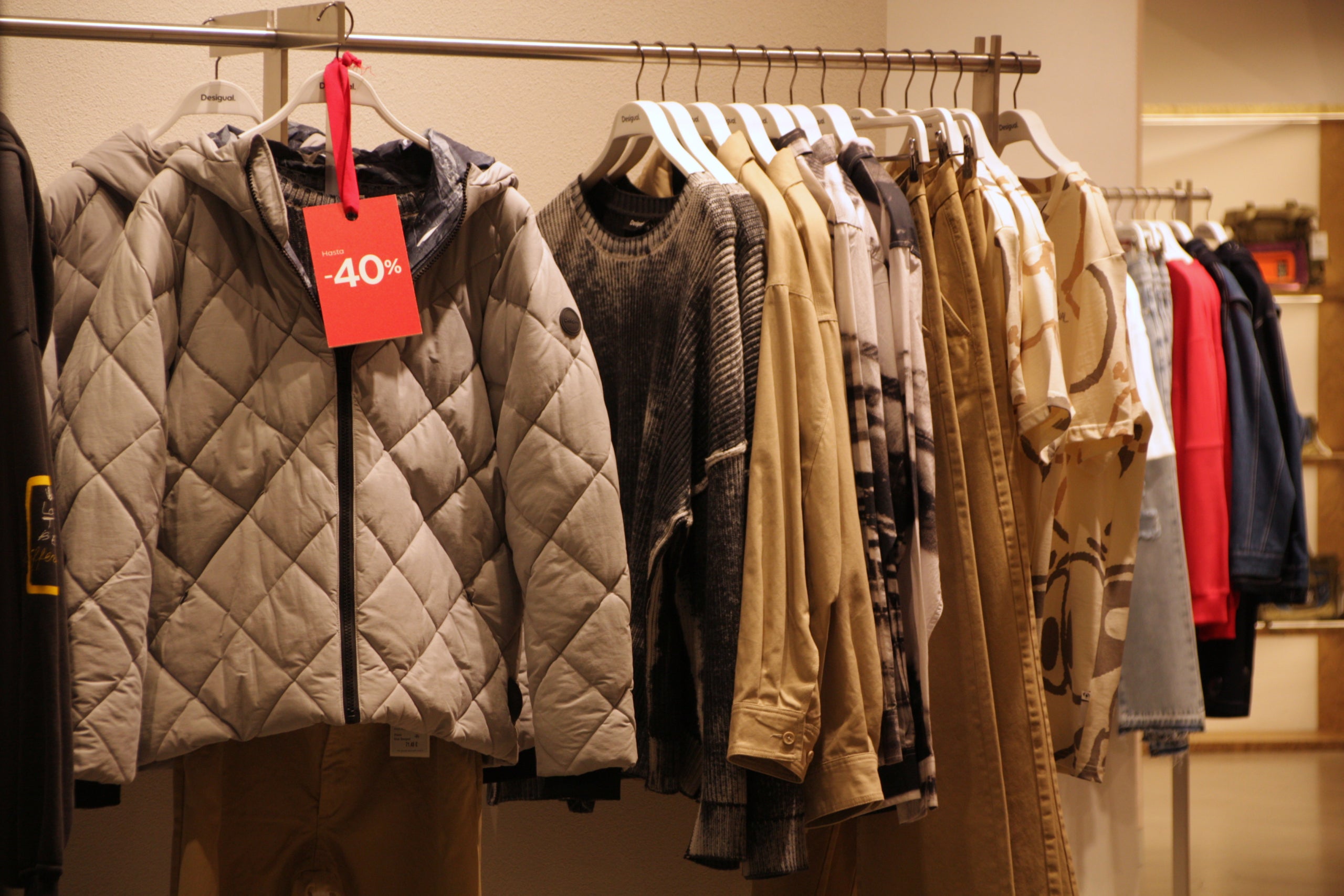 La ropa se suma a los electrodomésticos y la electrónica como estrella del Black Friday / ACN
