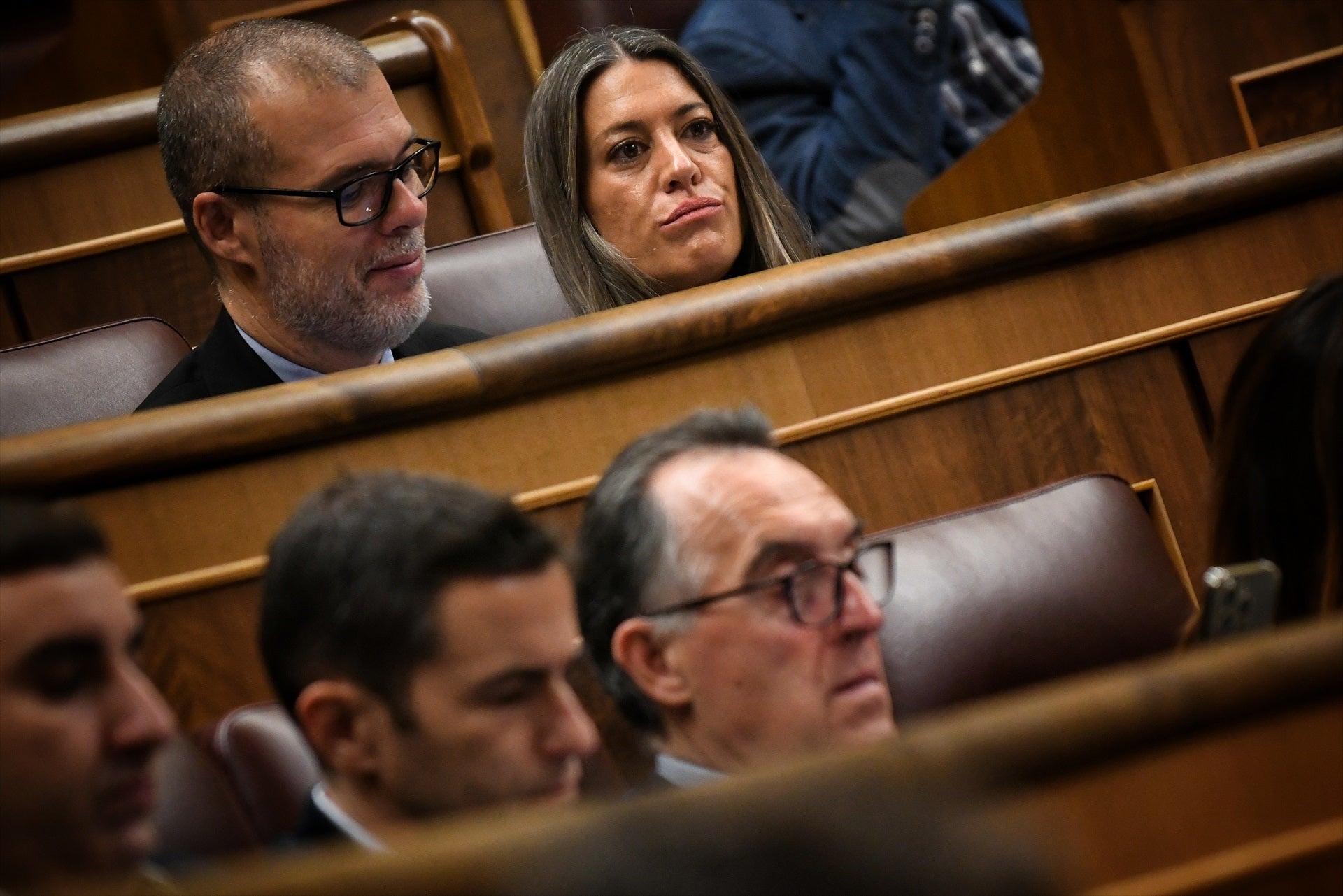 La portaveu de Junts al Congrés, Miriam Nogueras, i el diputat Josep Maria Cruset, al Congrés dels Diputats / Europa Press