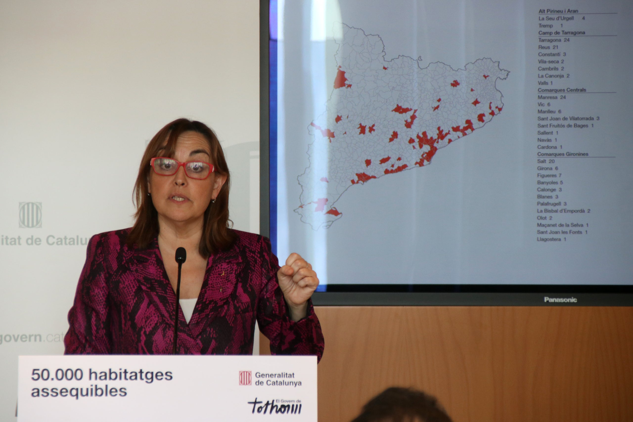 La consellera de Territori, Habitatge i Transició Ecològica, Sílvia Paneque, durant la roda de premsa / ACN