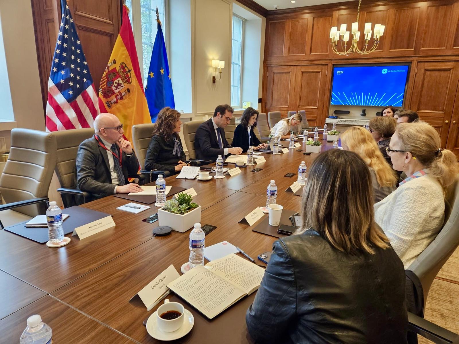 El ministro Carlos Cuerpo, con empresas estadounidenses este martes | Ministerio de Economía