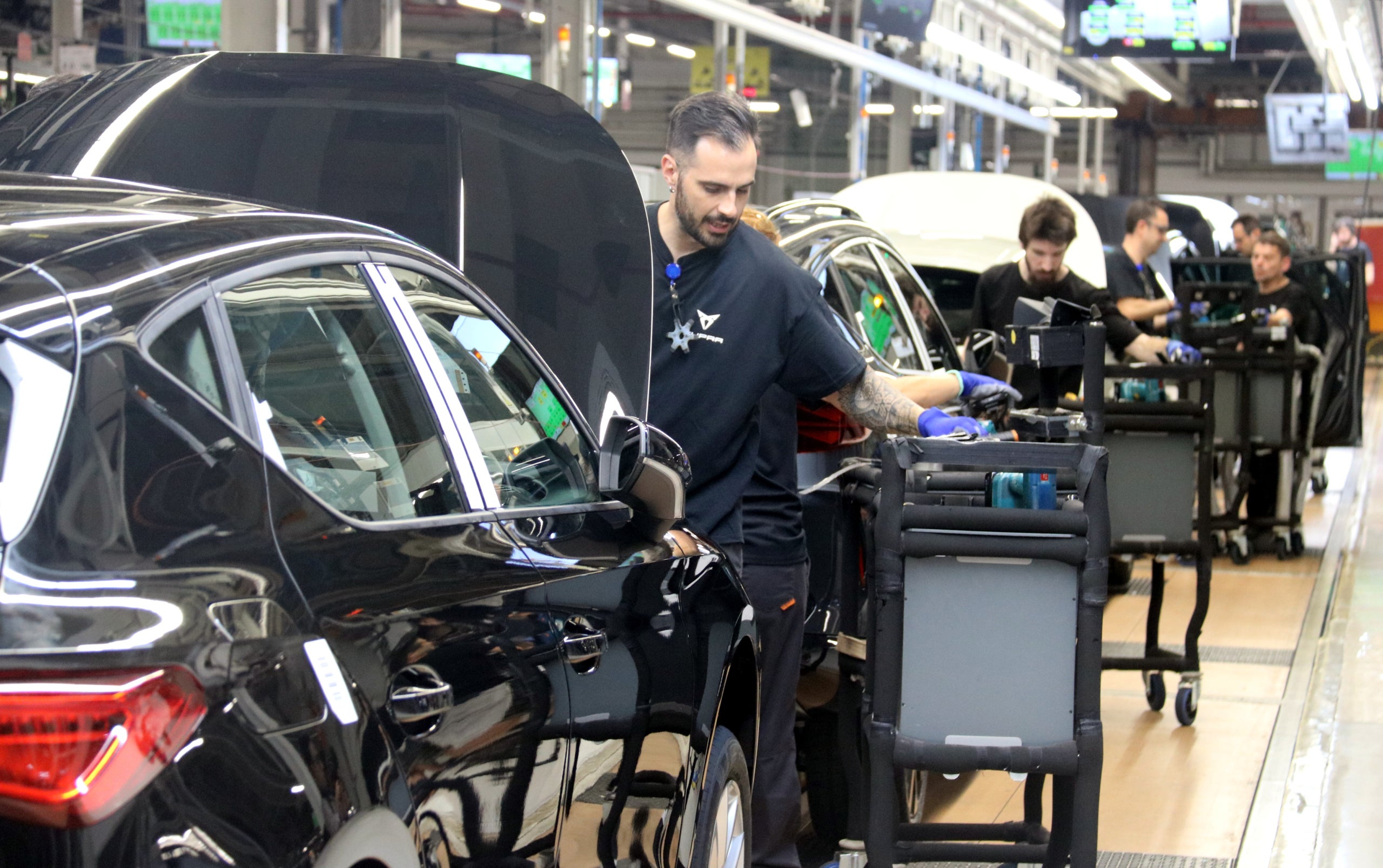 La cadena de muntatge de la línia 2 de la fàbrica de Seat a Martorell, per on passen els Cupra Formentor i León / ACN