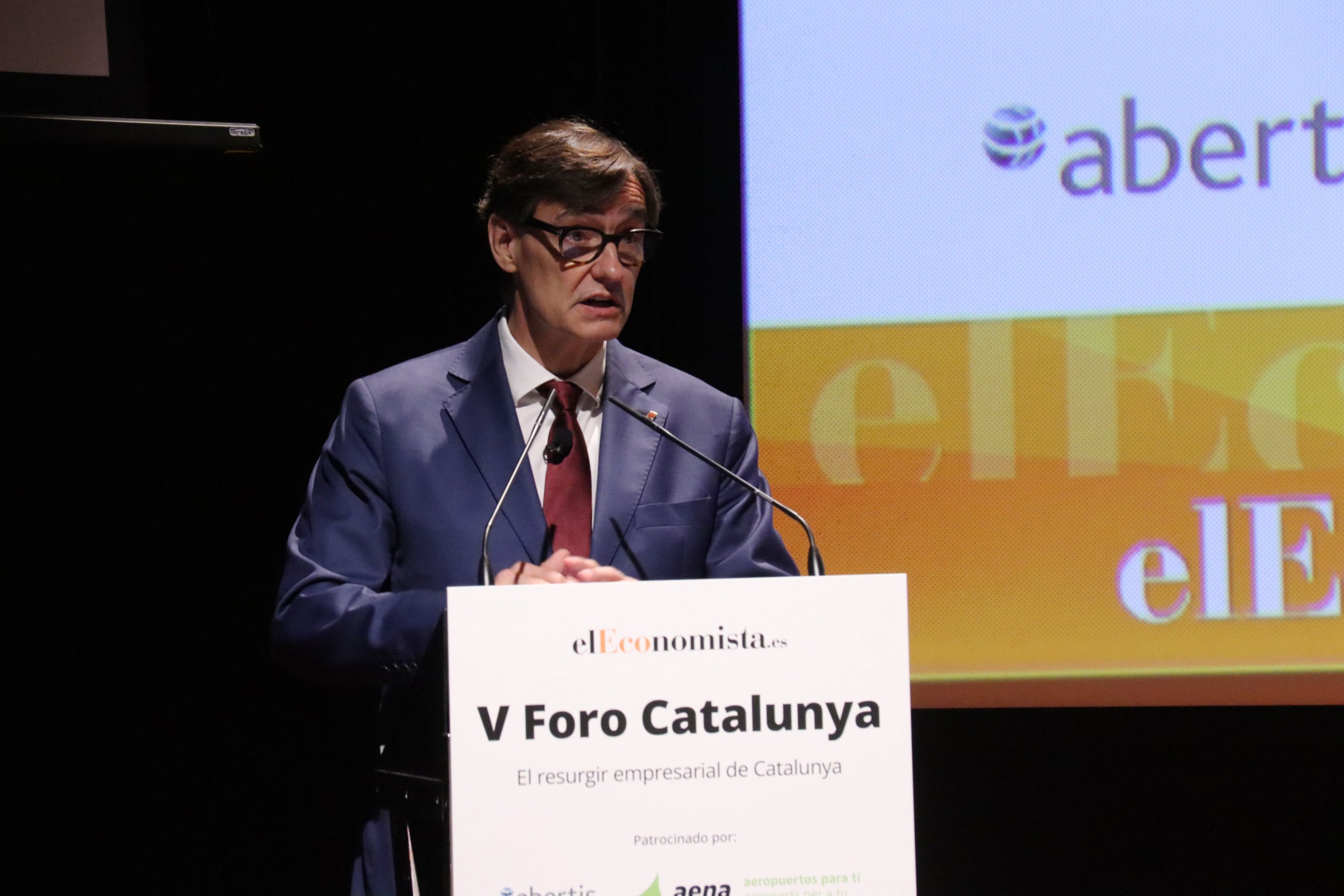 El president del Govern, Salvador Illa, al V Fòrum Catalunya de 'elEconomista.es' celebrat aquest dilluns al CaixaForum / ACN