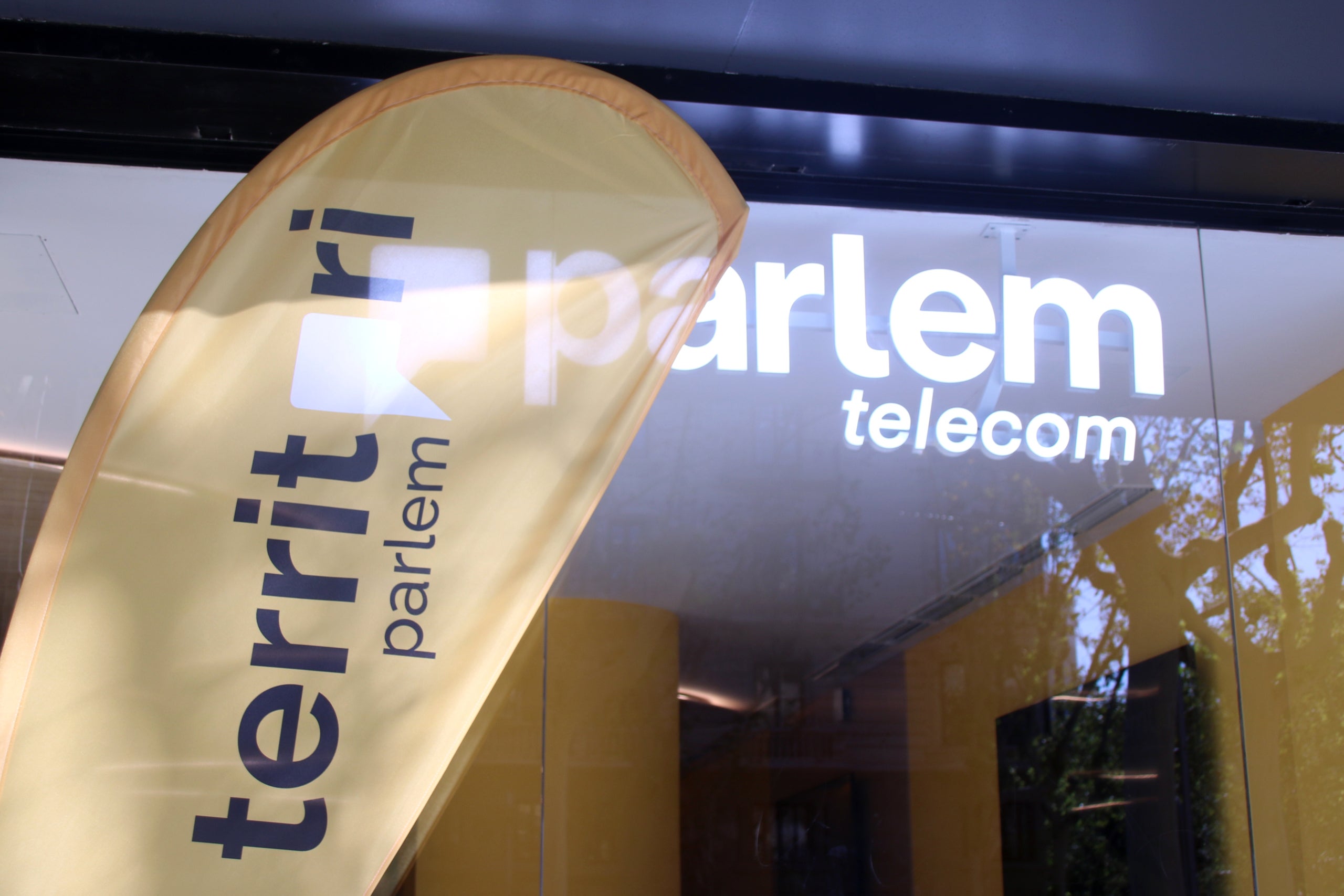 Aparador de Territori Parlem, el nou establiment de la companyia a la Diagonal / ACN