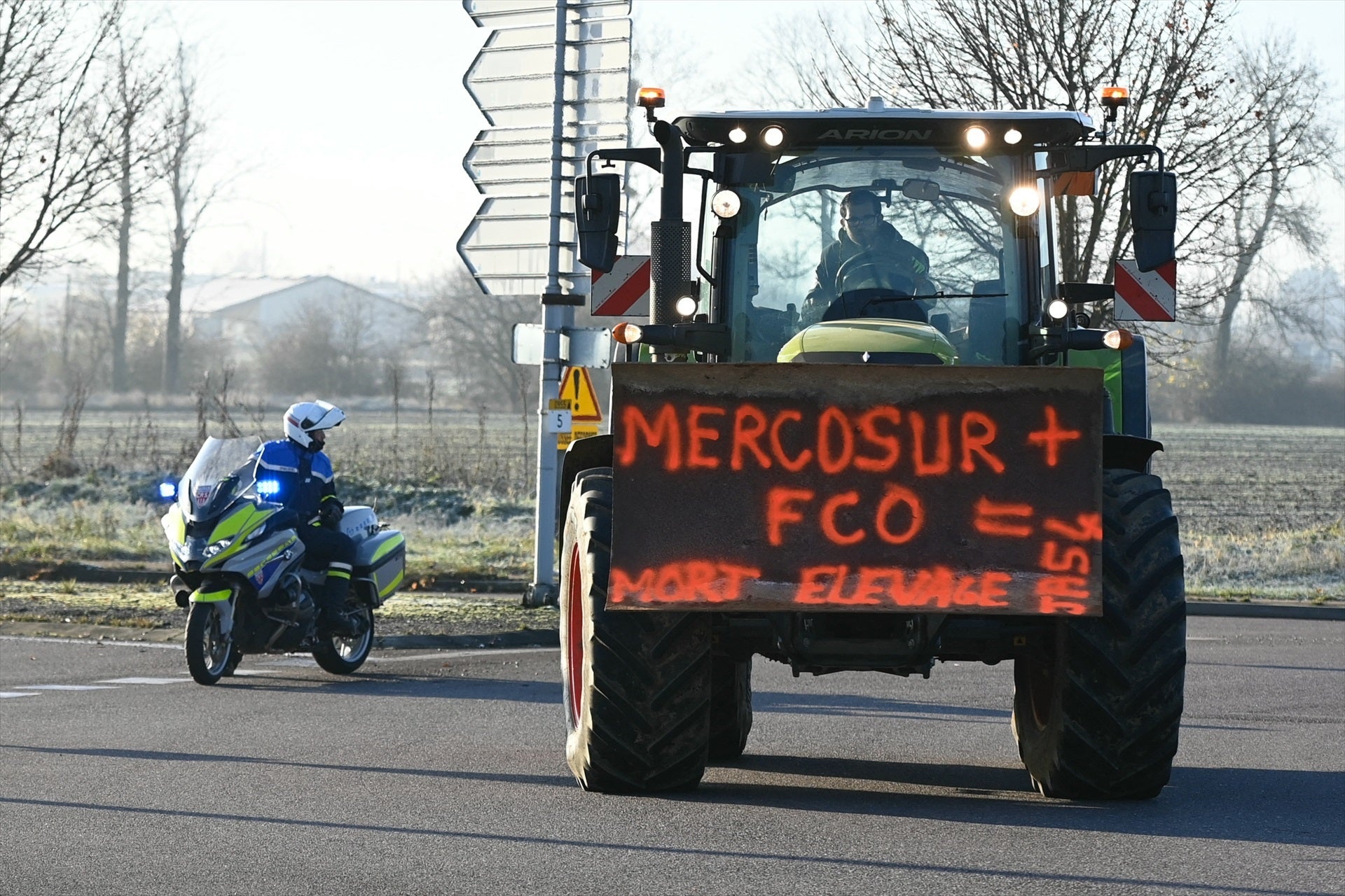 Un tractor a les protestes franceses contra el tractat amb Mercosur / EP