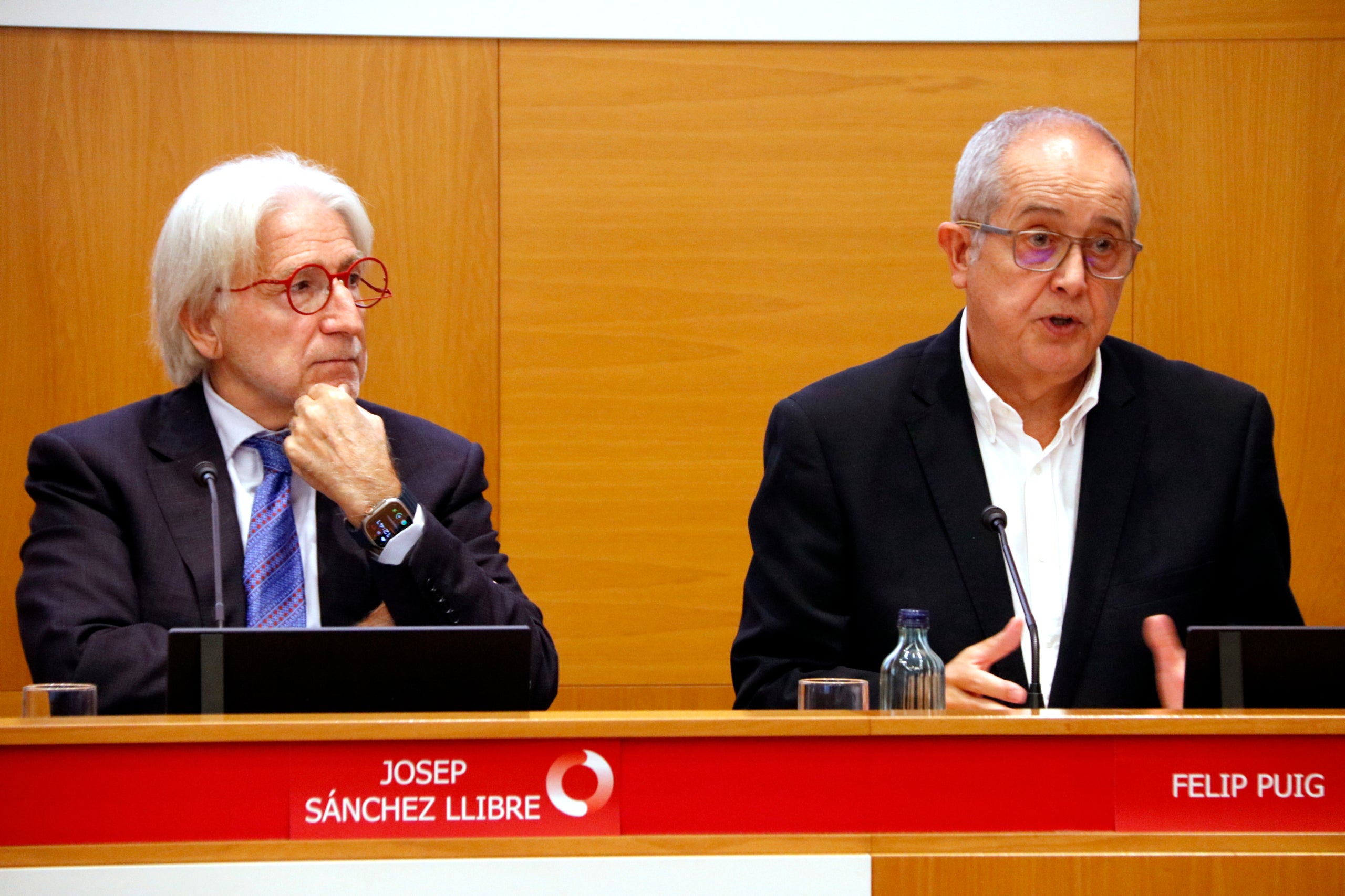 Josep Sánchez Llibre y Felip Puig en la presentación de la segunda publicación del Instituto de Estudios Estratégicos (IEE), el 'think tank' de Foment de Treball / ACN
