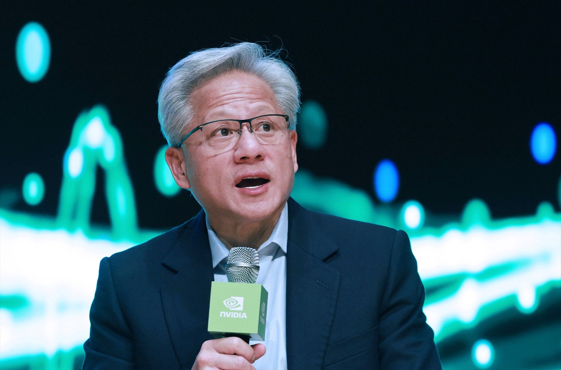 El fundador de Nvidia, Jensen Huang, en una conferencia este 2025 / EuropaPress