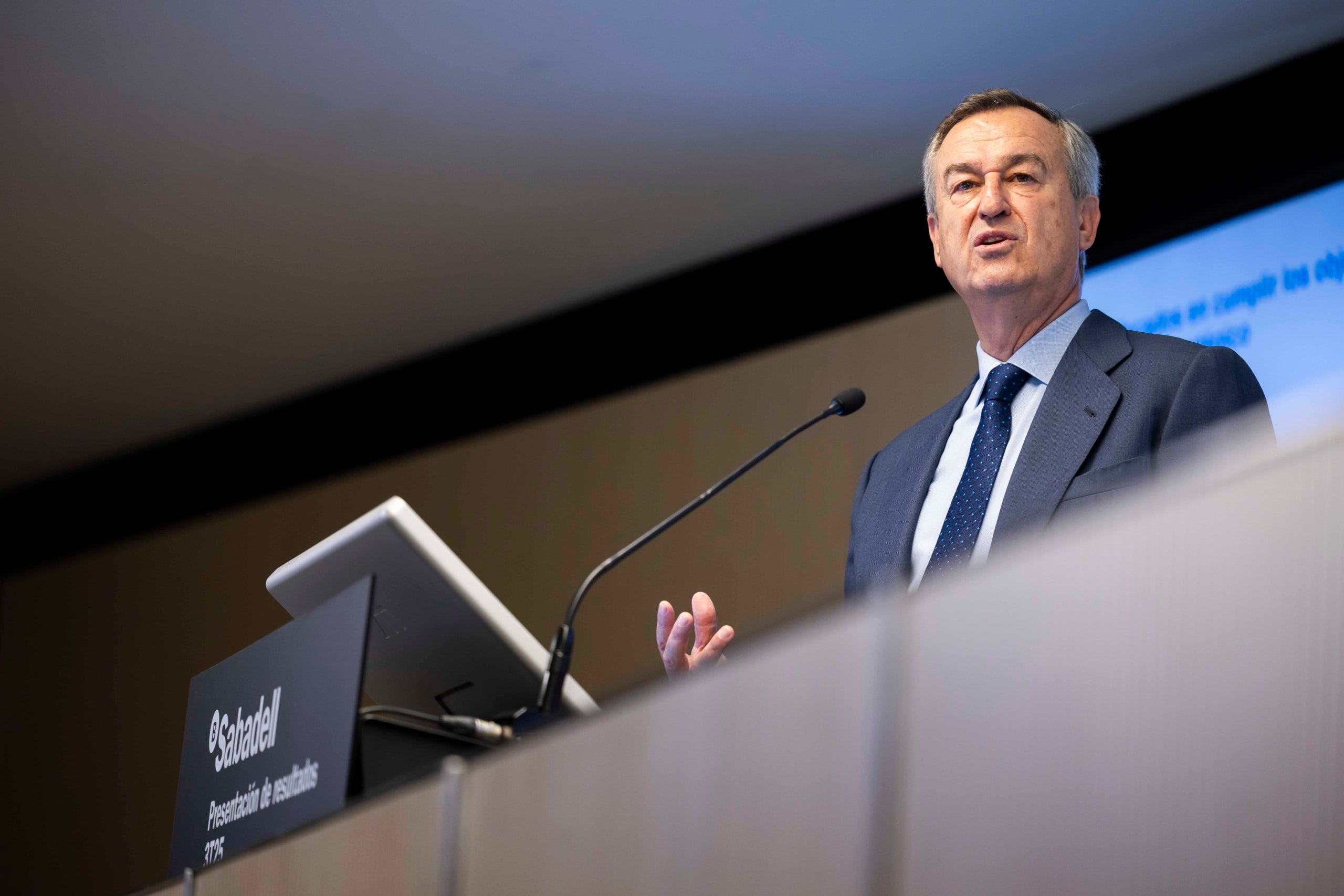 El conseller delegat del Banc Sabadell, César González-Bueno, en la presentació dels resultats del tercer trimestre / Banc Sabadell