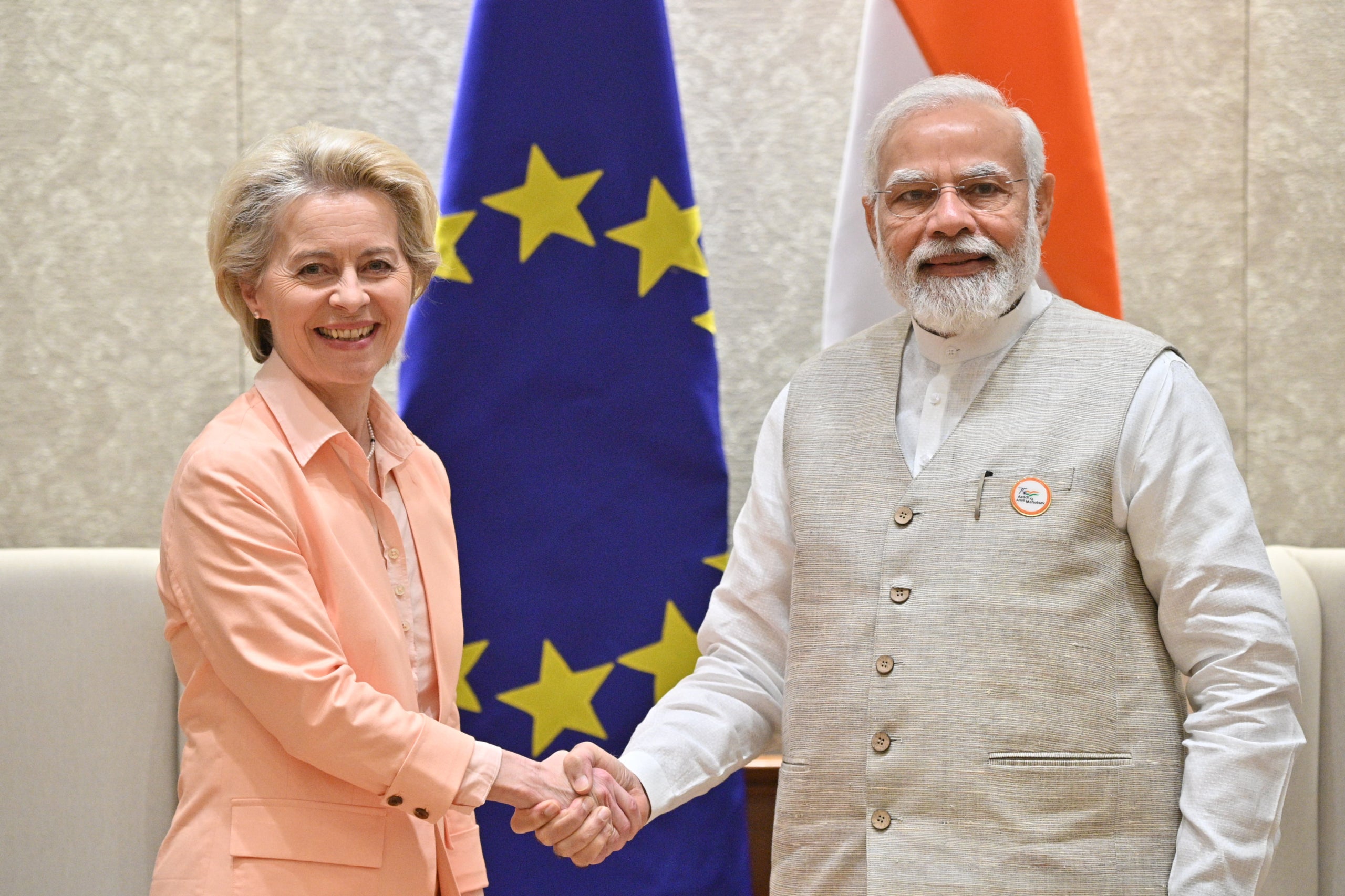 La presidenta de la Comissió Europea, Ursula von der Leyen, i el primer ministre indi, Narendra Modi, a Nova Delhi / Comissió Europea