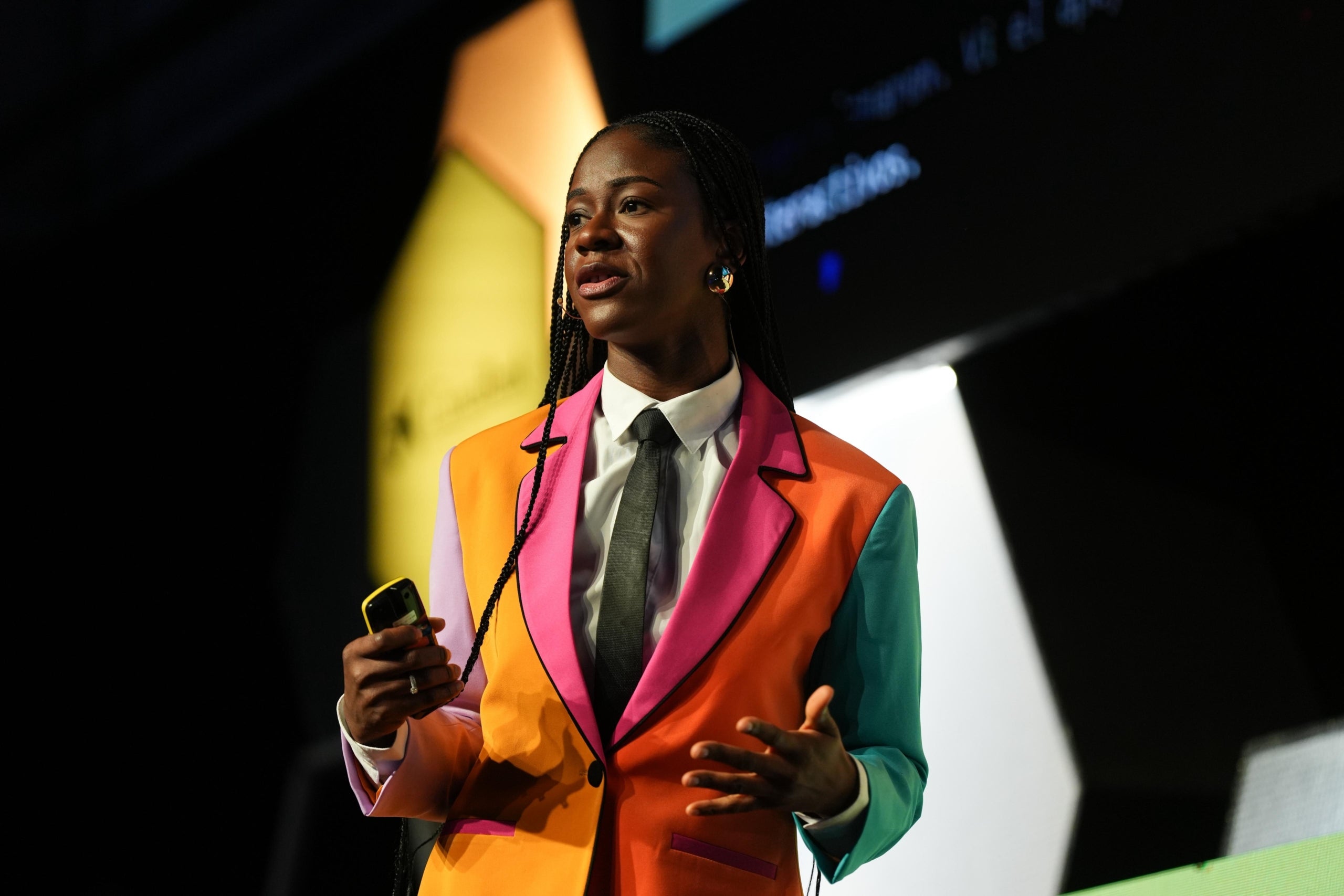 Tammy Okwara, arquitecta de solucions cloud a Microsoft, durant la seva ponència al Talent Arena de l'MWC / MWCapital