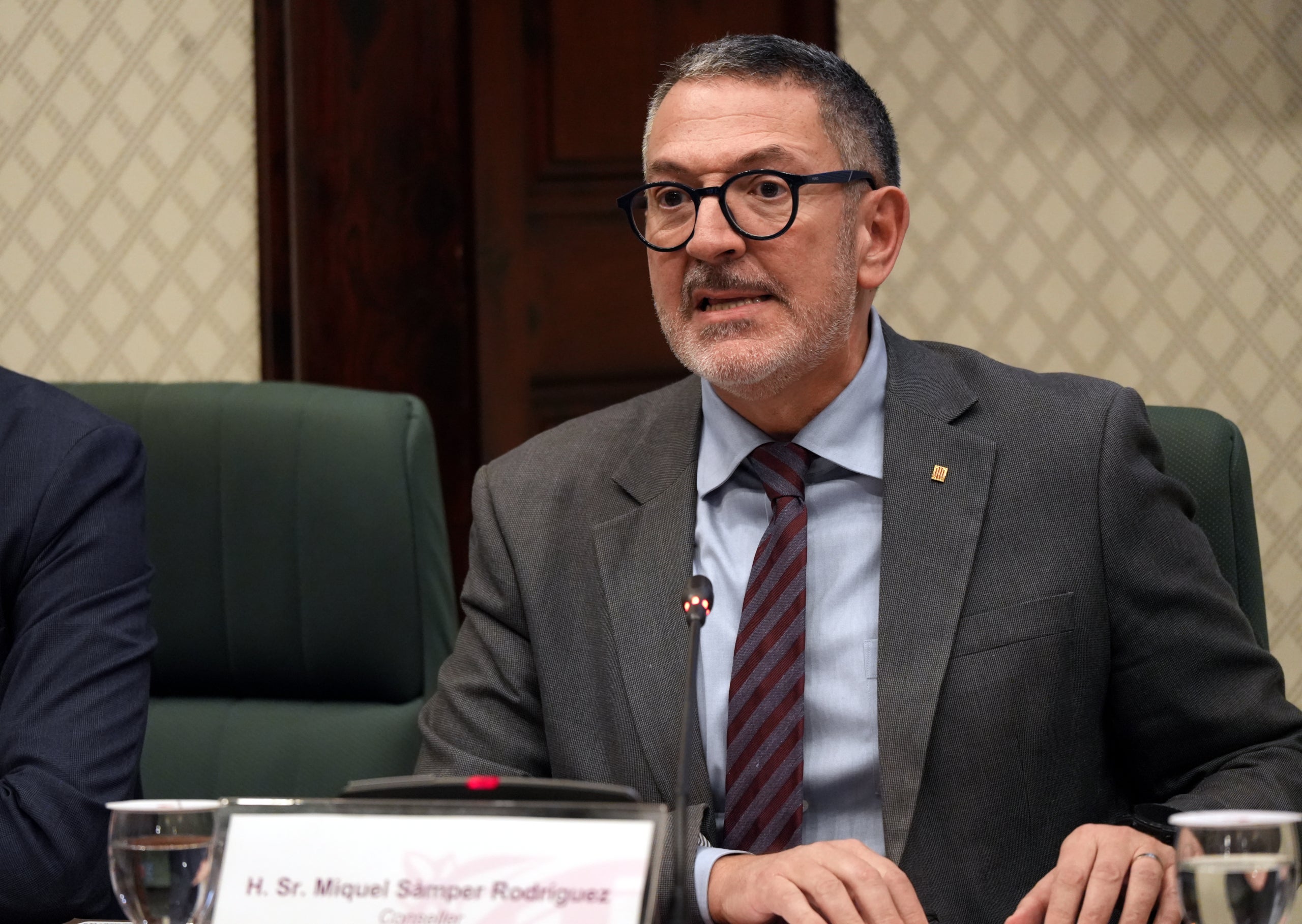 El conseller d'Empresa i Treball, Miquel Sàmper, explica el pressupost per al 2026 per al Departament en la Comissió d'Empresa i Treball del Parlament. | Nazaret Romero (ACN)