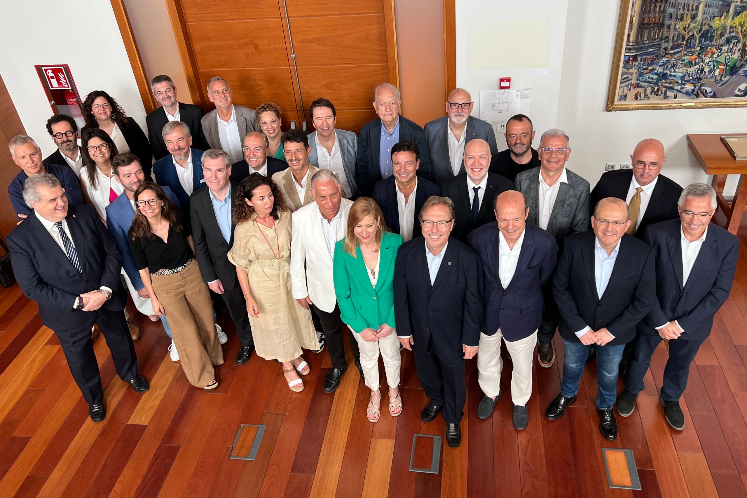 L'empresari Josep Santacreu, a la presentació de la candidatura Va d'Empresa a la Cambra de Comerç, acompanyat de membres de la seva llista Data de publicació: dilluns 03 de juliol del 2023, 12:22 Localització: Barcelona Autor: Miquel Vera