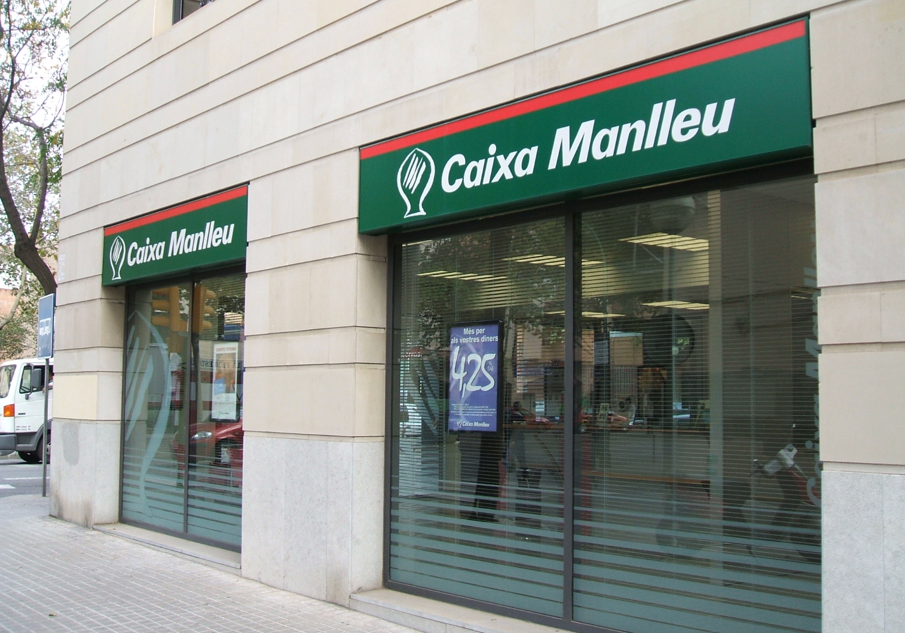 Una oficina de l'antiga Caixa Manlleu