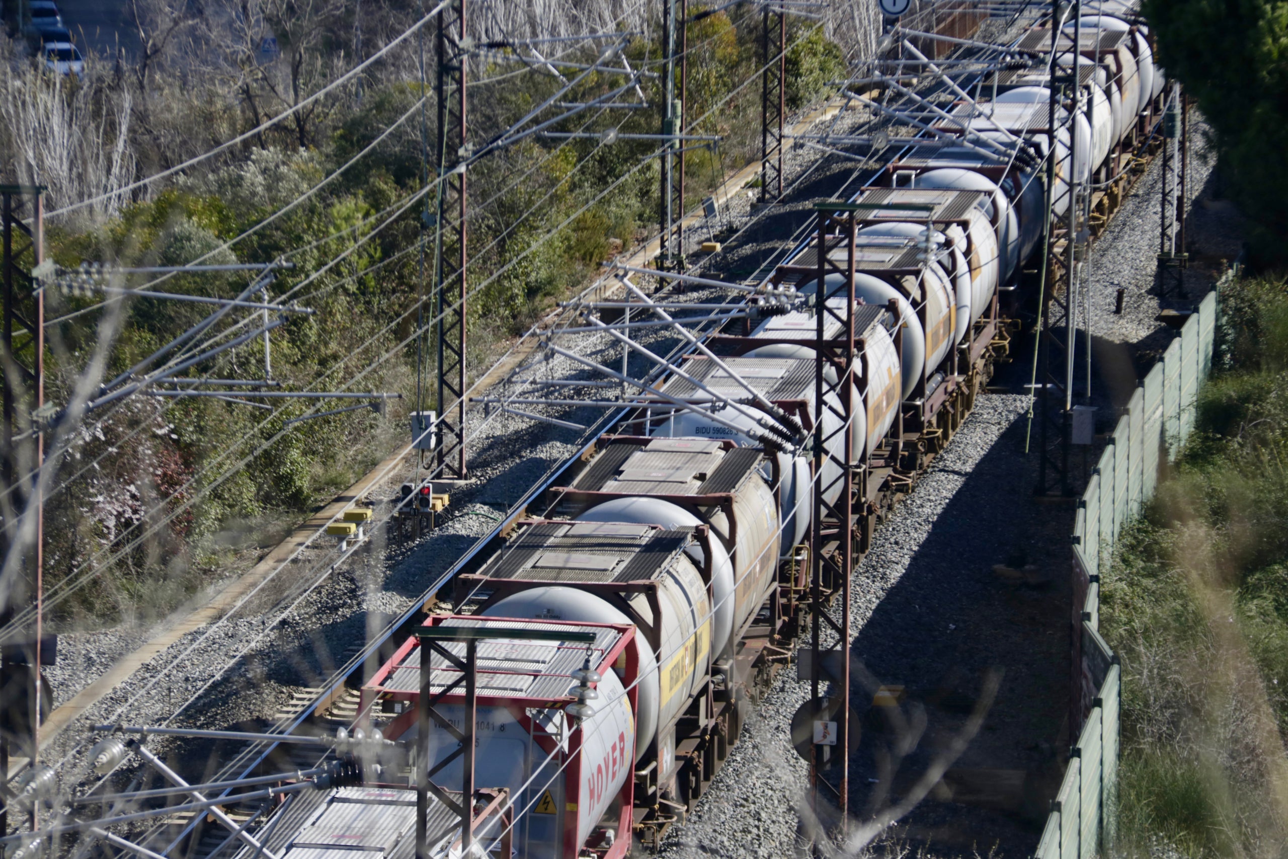 Un tren de mercaderies abans d'entrar al túnel de Rubí. Data de publicació: divendres 06 de febrer del 2026, 13:20 Localització: Rubí Autor: Jordi Pujolar