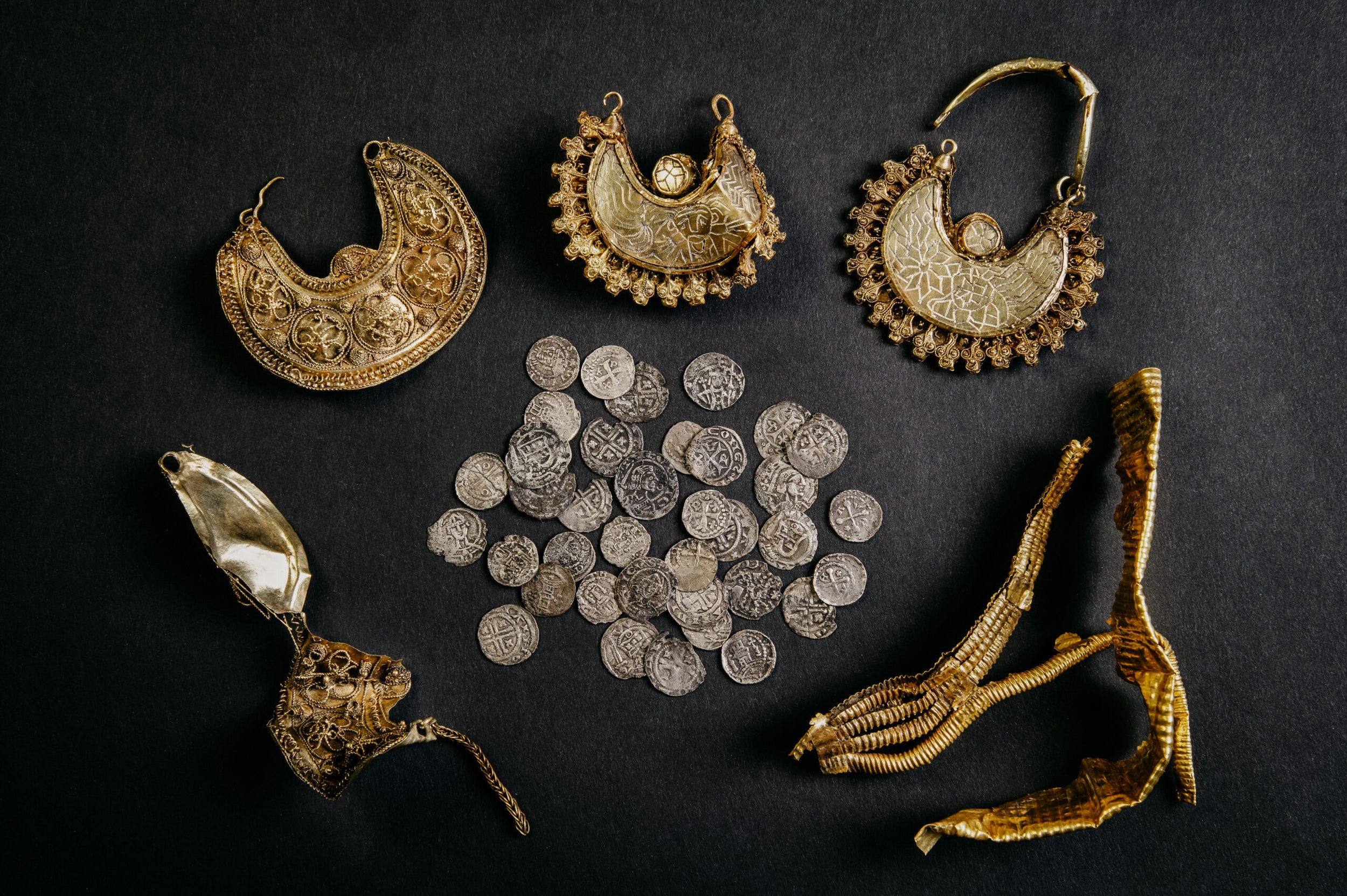 El tresor ha estat descobert de manera totalment inesperada i és una raresa dins l'Alta Edat Mitjana neerlandesa | Fleur Schinning / Archeologie West-Friesland